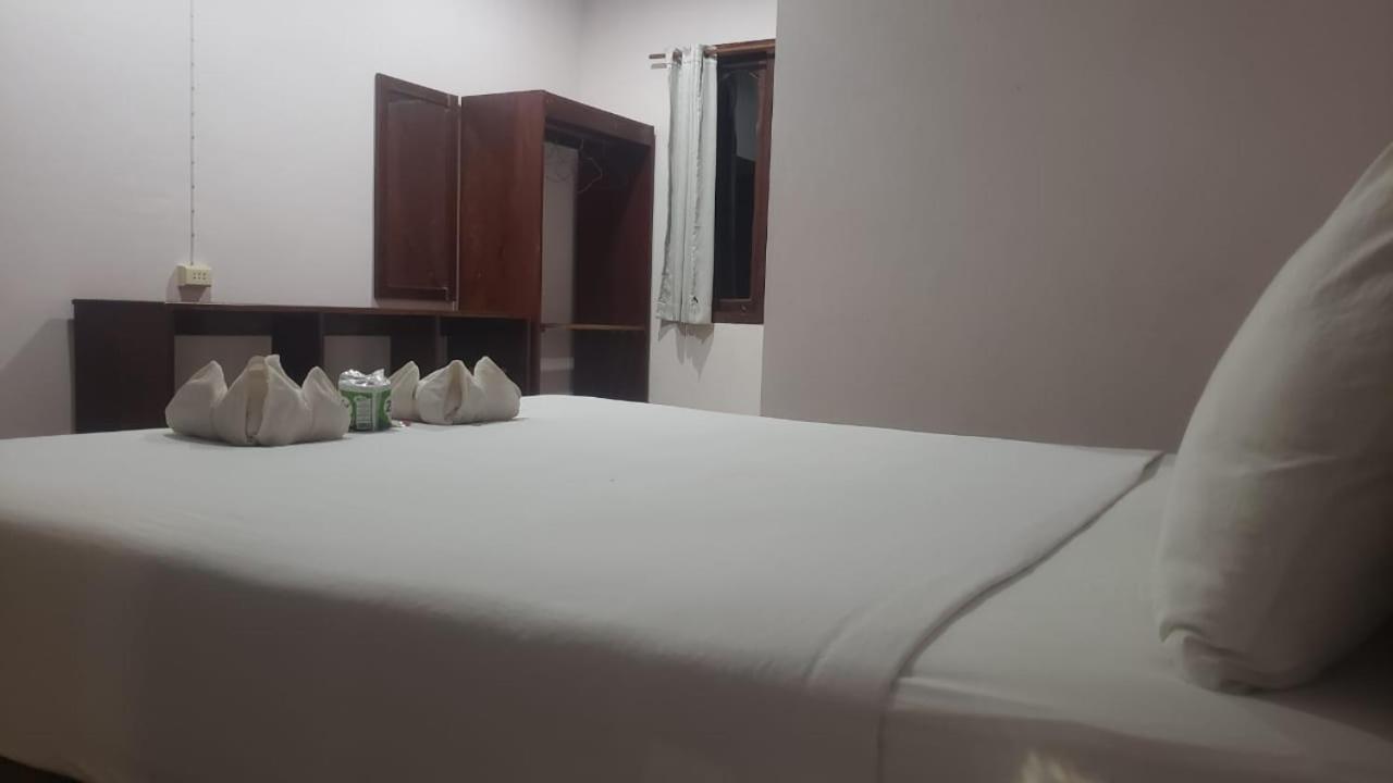 Mama Leurth Sunset Guesthouse Ban Dondét Zewnętrze zdjęcie