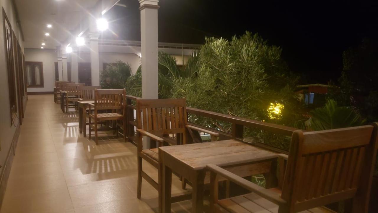 Mama Leurth Sunset Guesthouse Ban Dondét Zewnętrze zdjęcie