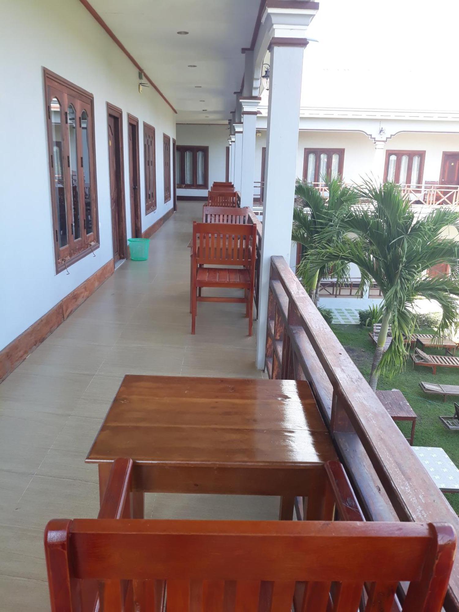 Mama Leurth Sunset Guesthouse Ban Dondét Zewnętrze zdjęcie